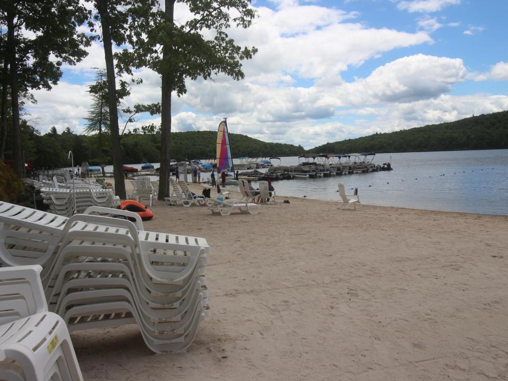 Beautiful Lake Harmony Townhouse At Big Boulder Lake And Ski Area Екстериор снимка